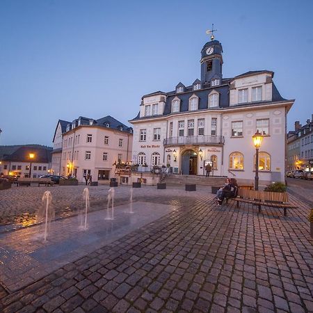 Hotel Ratskeller Schwarzenberg Шварценберг Екстериор снимка
