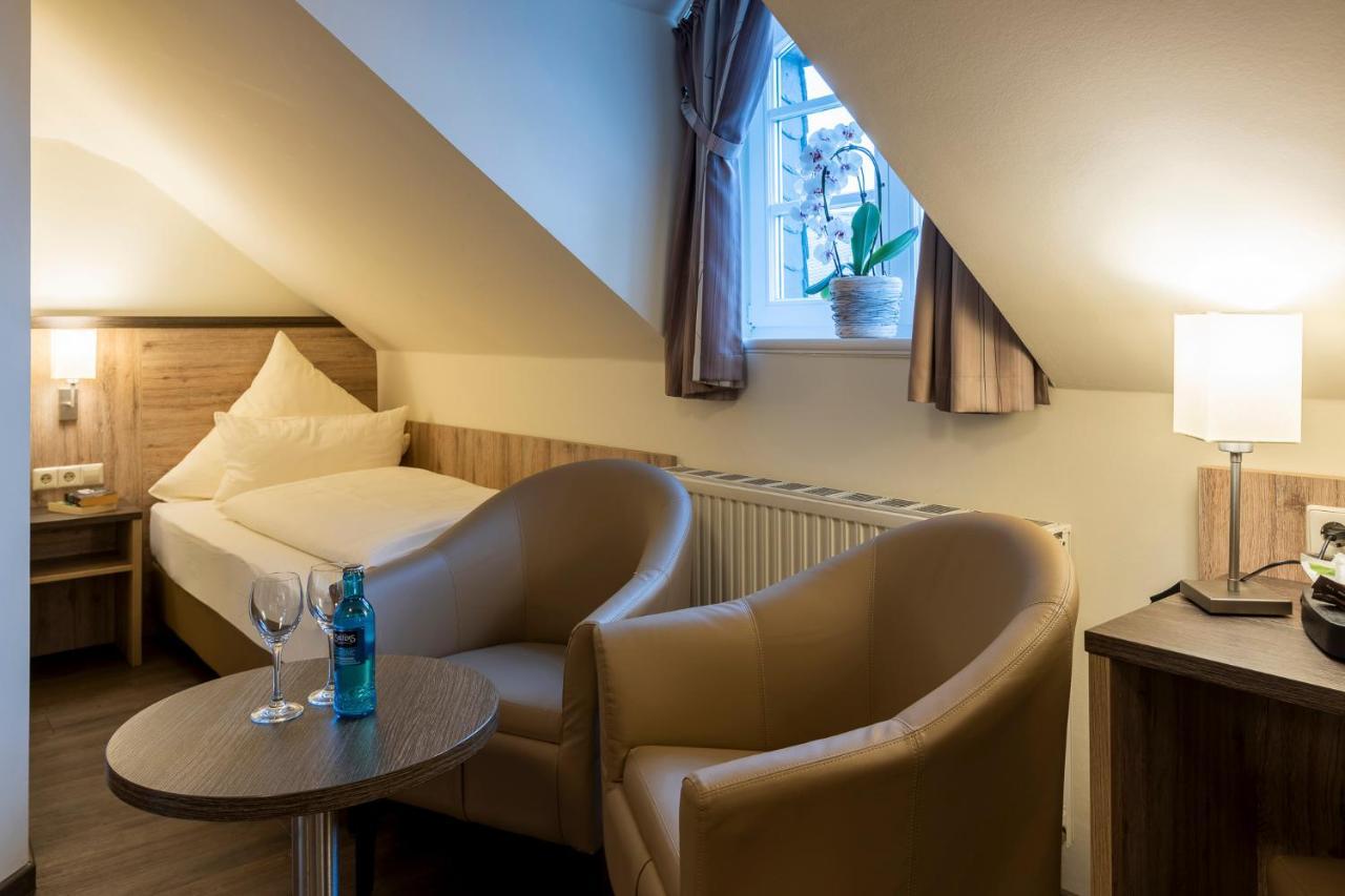 Hotel Ratskeller Schwarzenberg Шварценберг Екстериор снимка