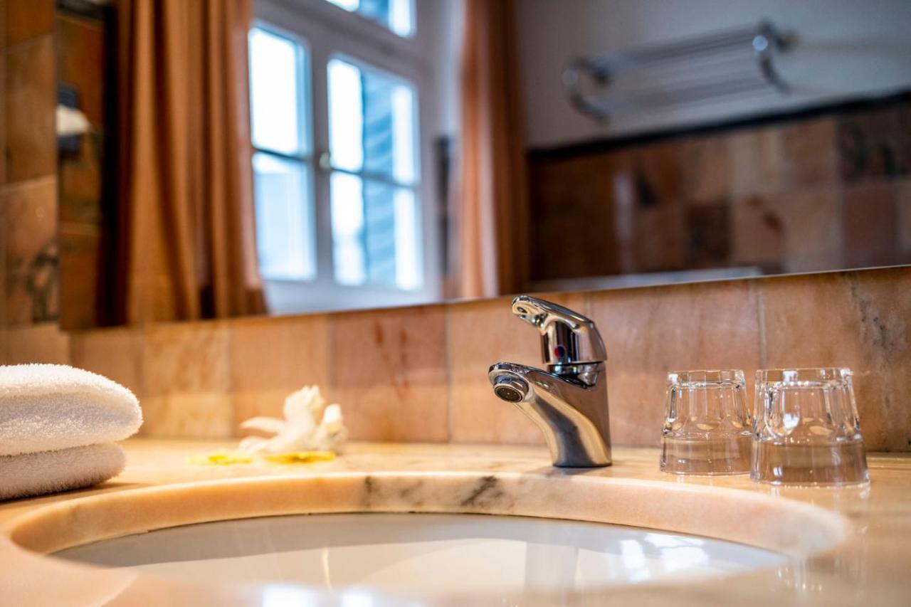 Hotel Ratskeller Schwarzenberg Шварценберг Екстериор снимка