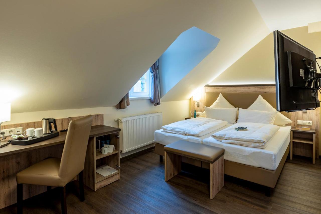 Hotel Ratskeller Schwarzenberg Шварценберг Екстериор снимка
