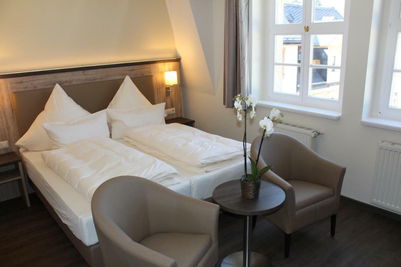 Hotel Ratskeller Schwarzenberg Шварценберг Екстериор снимка