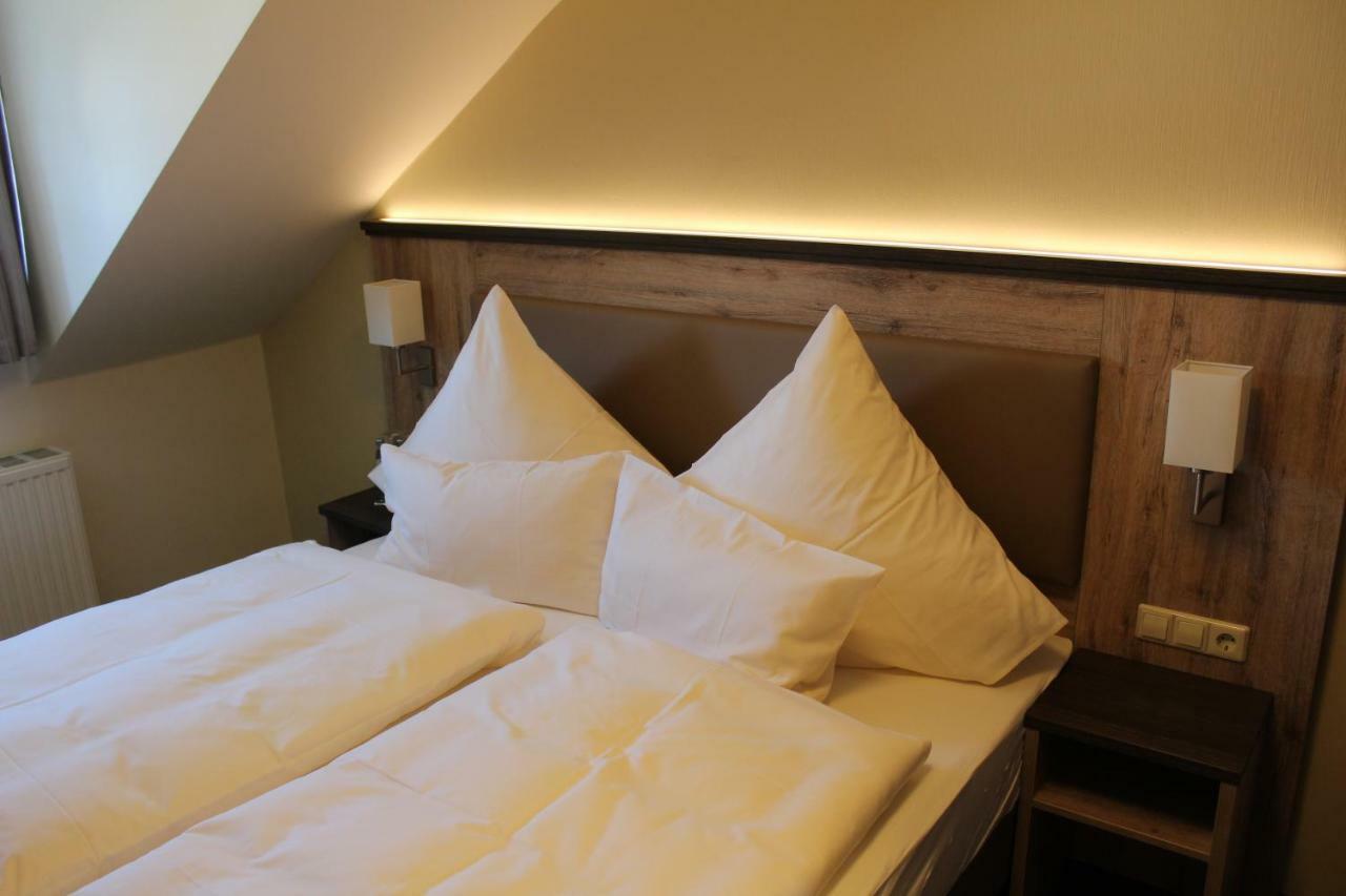 Hotel Ratskeller Schwarzenberg Шварценберг Екстериор снимка