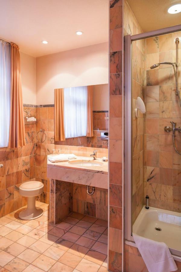 Hotel Ratskeller Schwarzenberg Шварценберг Екстериор снимка