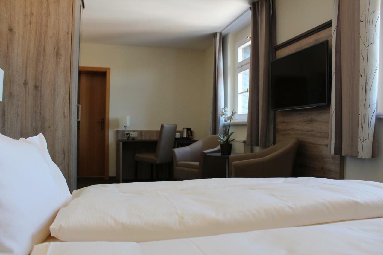 Hotel Ratskeller Schwarzenberg Шварценберг Екстериор снимка